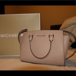 Michael Kors Purse!